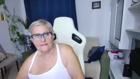 Snapshot of selenna57 chatting on 04.20.26 Selenna online show from 04.20.26