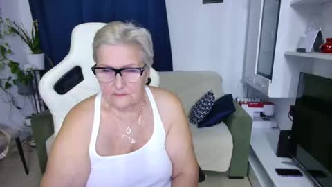 Snapshot of selenna57 chatting on 04.22.26 Selenna online show from 04.22.26