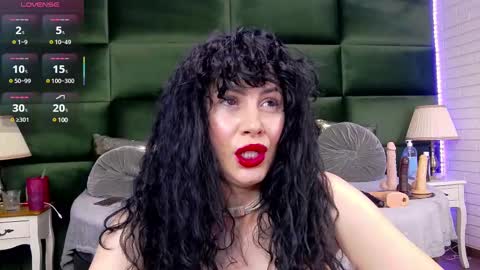 Snapshot of selensummer chatting on 02.26.25 Selen online show from 02.26.25