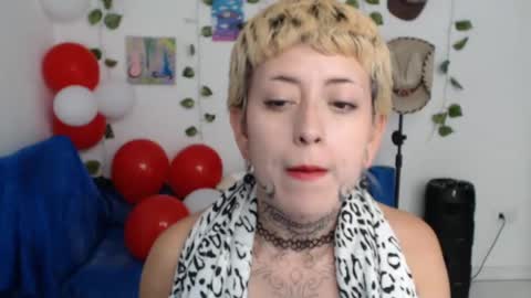 Snapshot of seley222 chatting on 05.11.26 Ask me online show from 05.11.26