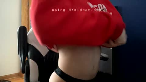 Snapshot of selfmadesissy chatting on 02.12.26 slefmadesissy online show from 02.12.26