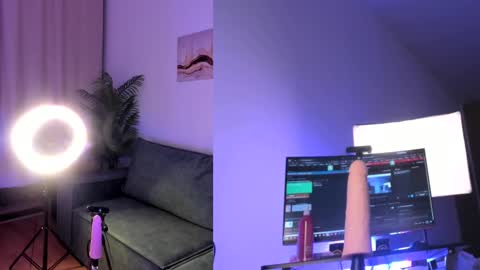 lina next stream nearest evening  online show from 03.09.25