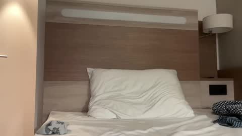 semi40 online show from 02.14.25