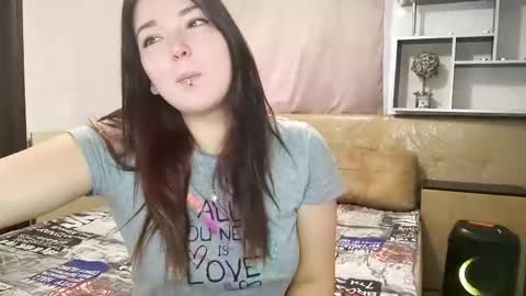 Snapshot of semisweetdream chatting on 12.22.25 Next stream 2912 GMT2 online show from 12.22.25