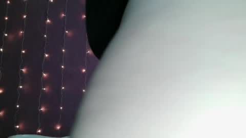 Snapshot of send_me chatting on 04.22.26 send me online show from 04.22.26