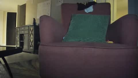 Snapshot of senditquick chatting on 10.22.25 senditquick online show from 10.22.25