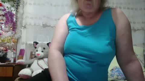Snapshot of seniorita333 chatting on 12.09.24 Lenna online show from 12.09.24