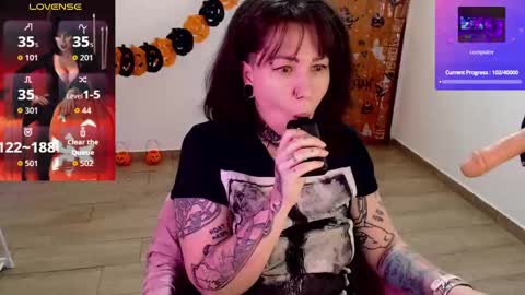 Snapshot of senorita_dakota chatting on 10.19.25 senorita_dakota online show from 10.19.25
