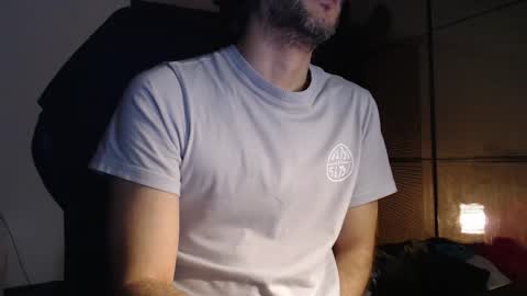 Snapshot of senorneby chatting on 10.23.25 senorneby online show from 10.23.25