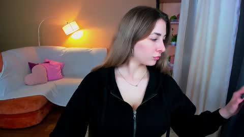 sensitiveheartt online show from 09.14.25