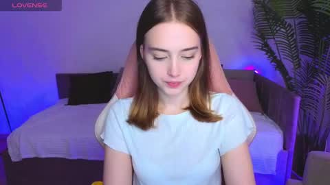 Snapshot of sensual_amy_ chatting on 06.02.26 Emily online show from 06.02.26