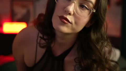 Snapshot of sensual_jassmine chatting on 05.17.26 Jasmine online show from 05.17.26