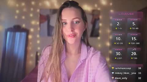 Snapshot of sensual_orchid7 chatting on 09.17.25 Jordan online show from 09.17.25