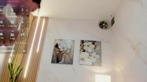 Snapshot of sensual_sophie_ chatting on 05.31.26 Sophie online show from 05.31.26
