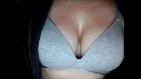 Snapshot of sensualmilena chatting on 01.09.26 Sensual Milena online show from 01.09.26
