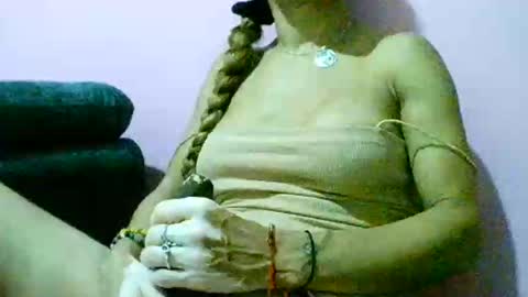 Snapshot of sensualnatasha chatting on 02.20.25 sensualnatasha online show from 02.20.25