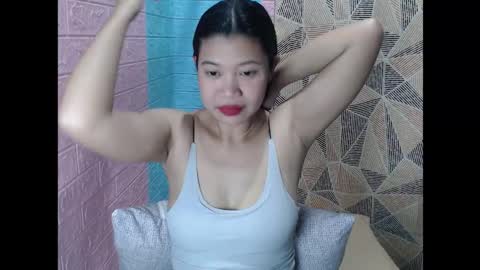 SensuousLips online show from 09.17.25