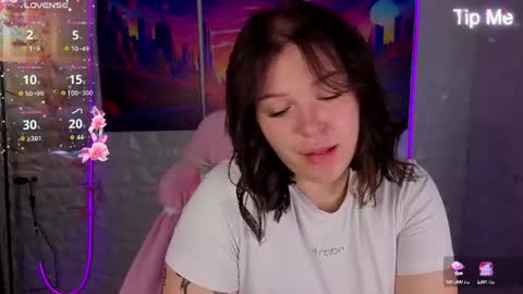 Snapshot of seraphinaa_darkwater chatting on 07.20.26 Lisa and Mona online show from 07.20.26