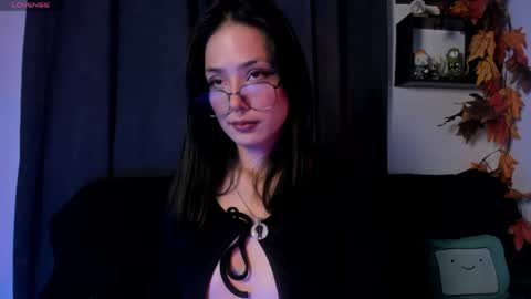 Snapshot of seraphine_hell chatting on 05.19.26 seraphine online show from 05.19.26