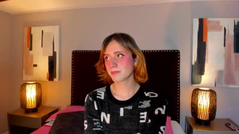 Snapshot of seraphine_star chatting on 02.20.26 Seraphine star online show from 02.20.26