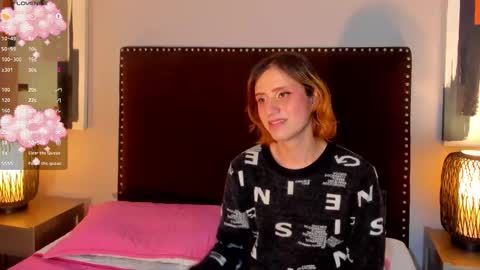 Snapshot of seraphine_star chatting on 02.20.26 Seraphine star online show from 02.20.26