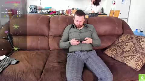 Snapshot of serdron_ chatting on 04.22.26 Alisha Kevin online show from 04.22.26