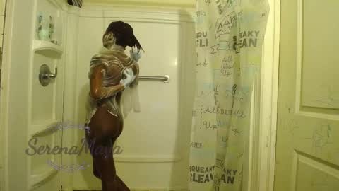 Snapshot of serena_maya chatting on 01.19.25 Serena Maya online show from 01.19.25