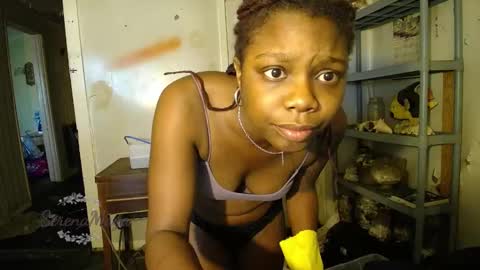 Snapshot of serena_maya chatting on 01.28.25 Serena Maya online show from 01.28.25