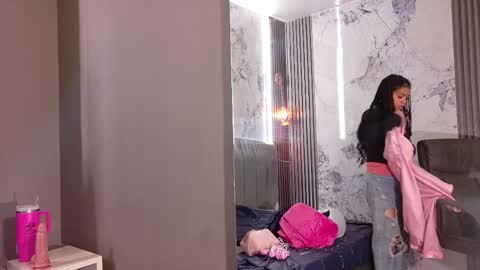 Snapshot of serena_sex31 chatting on 04.30.26 Serena online show from 04.30.26
