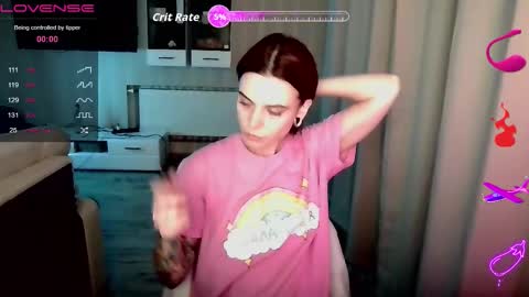 Snapshot of serenamilss chatting on 11.10.25 serenamilss online show from 11.10.25