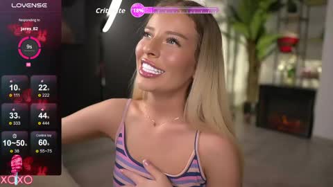 Snapshot of serenanoir chatting on 06.06.26 Serena online show from 06.06.26