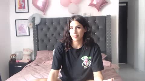 sararoussee online show from 02.28.25