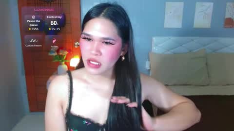 Snapshot of serenastra chatting on 02.28.26 serenastra online show from 02.28.26