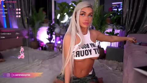 Snapshot of serene_sophiex chatting on 03.09.25 Serene Sophiex online show from 03.09.25