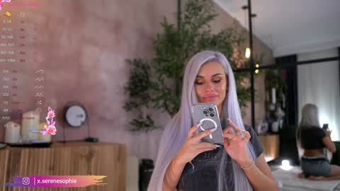 Snapshot of serene_sophiex chatting on 09.19.25 Serene Sophiex online show from 09.19.25