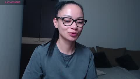 SereneSophi online show from 04.09.26