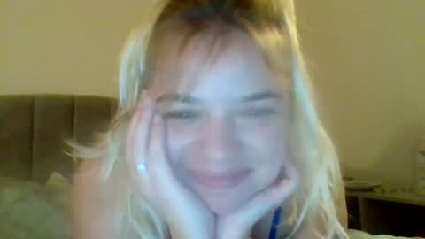 Snapshot of serenity9378 chatting on 09.26.25 serenity9378 online show from 09.26.25