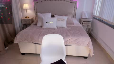 Serenna Cruz online show from 03.05.25