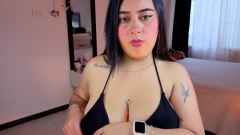 Snapshot of serenna_se chatting on 07.21.26 Serenna Cruz online show from 07.21.26