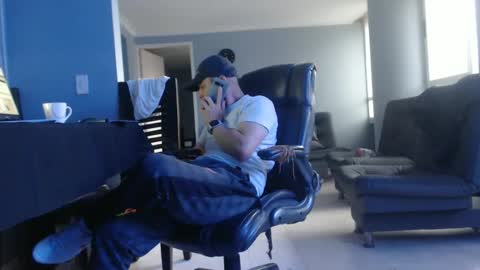 Snapshot of serioyhetero19 chatting on 02.27.25 hetero serio discreto online show from 02.27.25