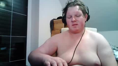 Snapshot of setcuna chatting on 02.24.26 setcuna online show from 02.24.26