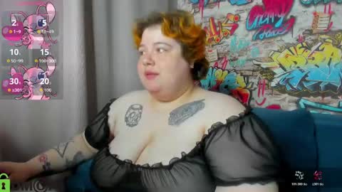 Snapshot of sew_sunny chatting on 05.11.26 Sew online show from 05.11.26
