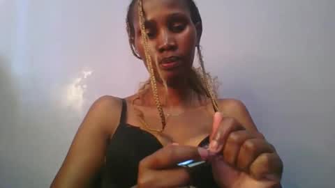 Snapshot of sexie_love chatting on 03.05.25 Nancy online show from 03.05.25