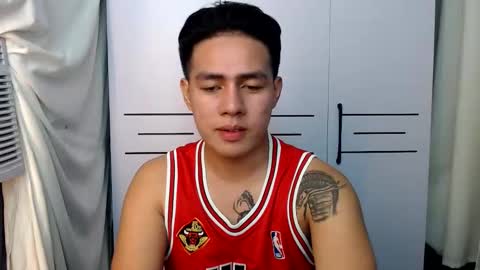 HI I AM JAMESPLEASE LET ME DO SOME HOT SHOWS FOR YOU HERE FOR MY  SCHOOL AND FOR MY FAMILY online show from 10.10.25