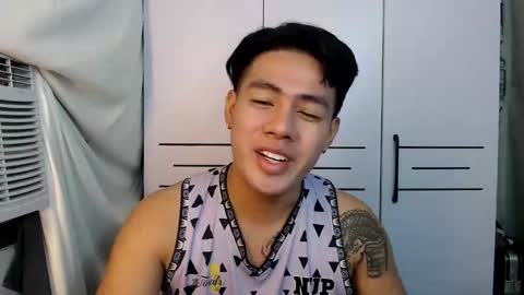 Snapshot of sexloversxxxx chatting on 11.13.25 HI I AM JAMESPLEASE LET ME DO SOME HOT SHOWS FOR YOU HERE FOR MY SCHOOL AND FOR MY FAMILY online show from 11.13.25