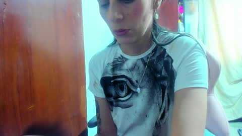 Snapshot of sexmilkdirty chatting on 05.14.26 sexmilkdirty online show from 05.14.26