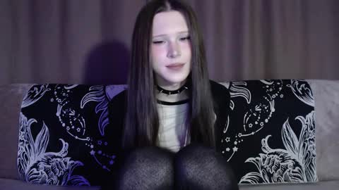 Snapshot of sexpired_princess chatting on 11.23.25 Nextdoor Princess online show from 11.23.25