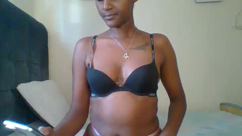 Snapshot of sexsy_sally chatting on 12.07.24 sexsysally online show from 12.07.24