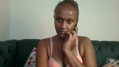 Snapshot of sexsy_sally chatting on 02.26.26 sexsysally online show from 02.26.26