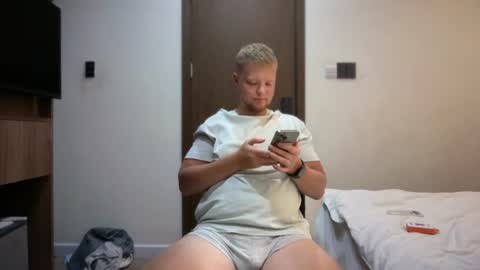 Snapshot of sexual_sbotage chatting on 06.14.26 Max Leman online show from 06.14.26